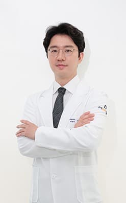 이성욱 대표원장 · 신경과 전문의